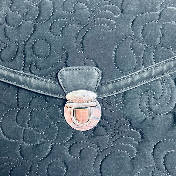 Vera Bradley Front Envelope Closure Cross Body Bag Black Quilted - Picture 3 of 11